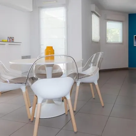 Contemporain Blue Lagoon 3 Etoiles Apartment